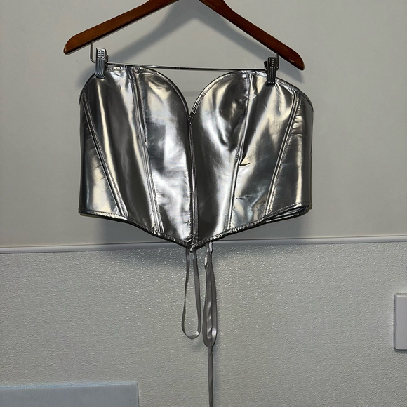 Metallic Silver Women's Unbranded Corset 2XL Plus Size Chrome Bustier - Picture 6 of 8